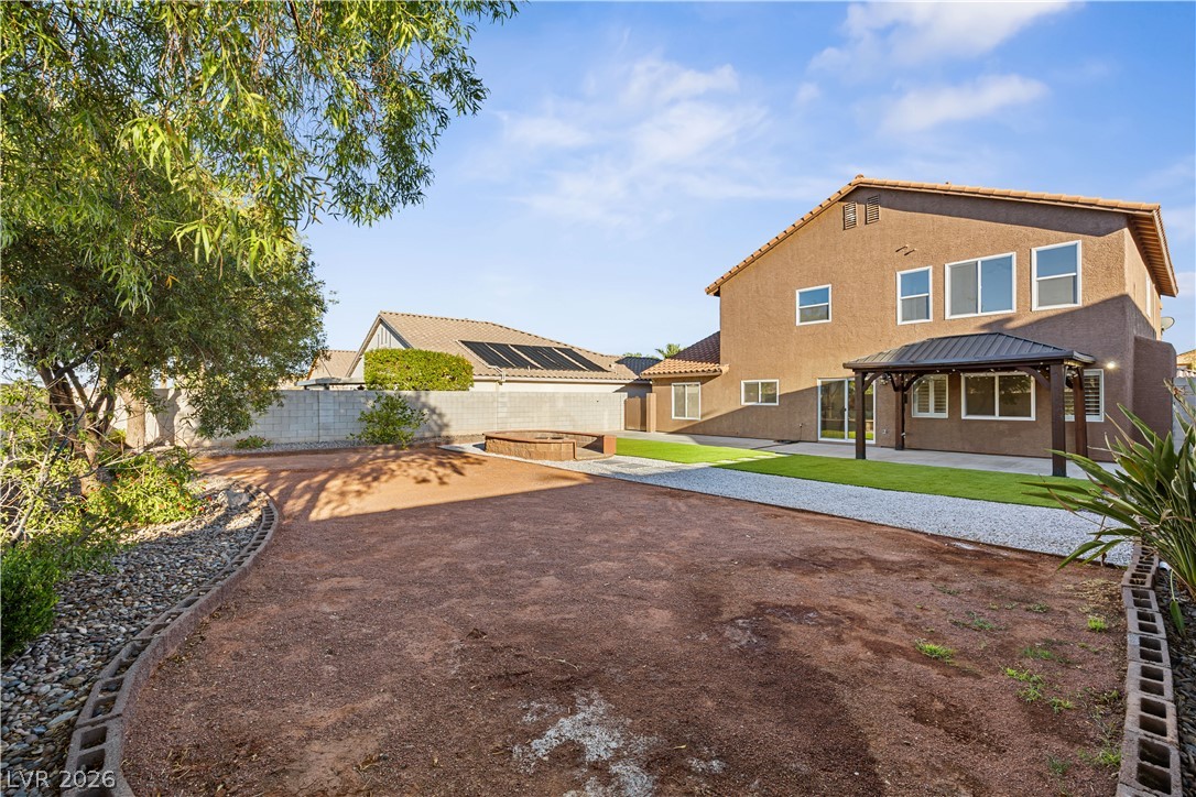 8640 Vivid Violet Avenue Property Photo 10