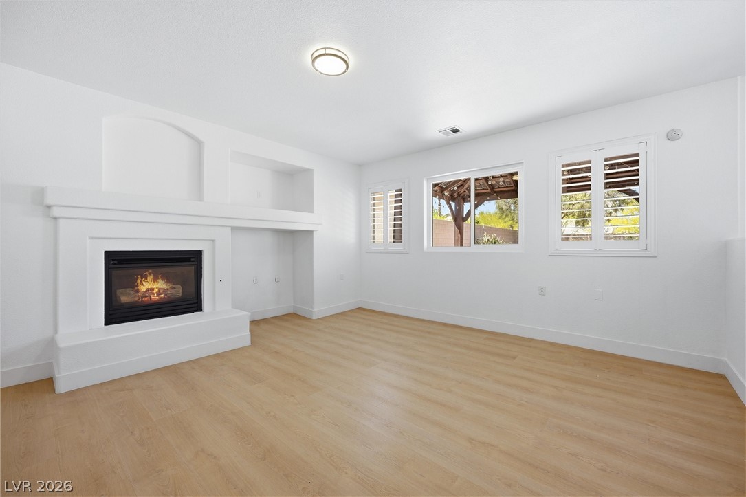 8640 Vivid Violet Avenue Property Photo 21