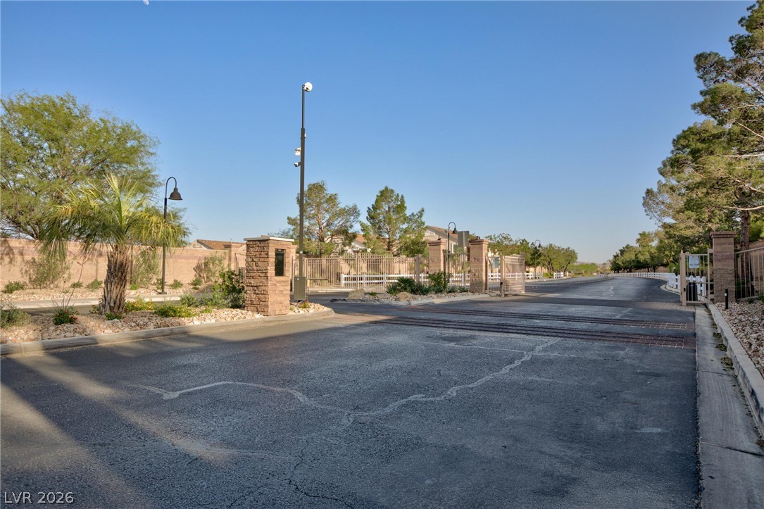 8780 Horizon Wind Avenue 102 Property Photo 31