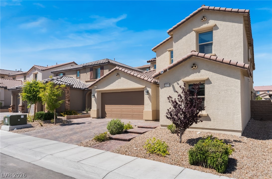 10124 Skye Saddle Avenue Property Photo 3