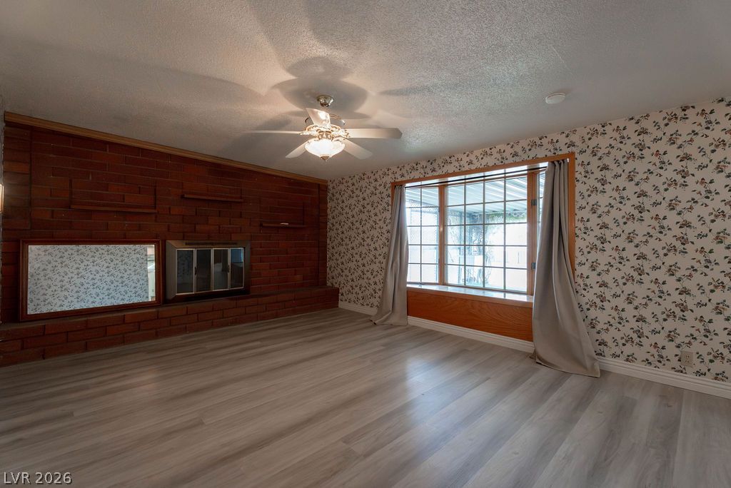 5185 Sun Valley Drive Property Photo 3