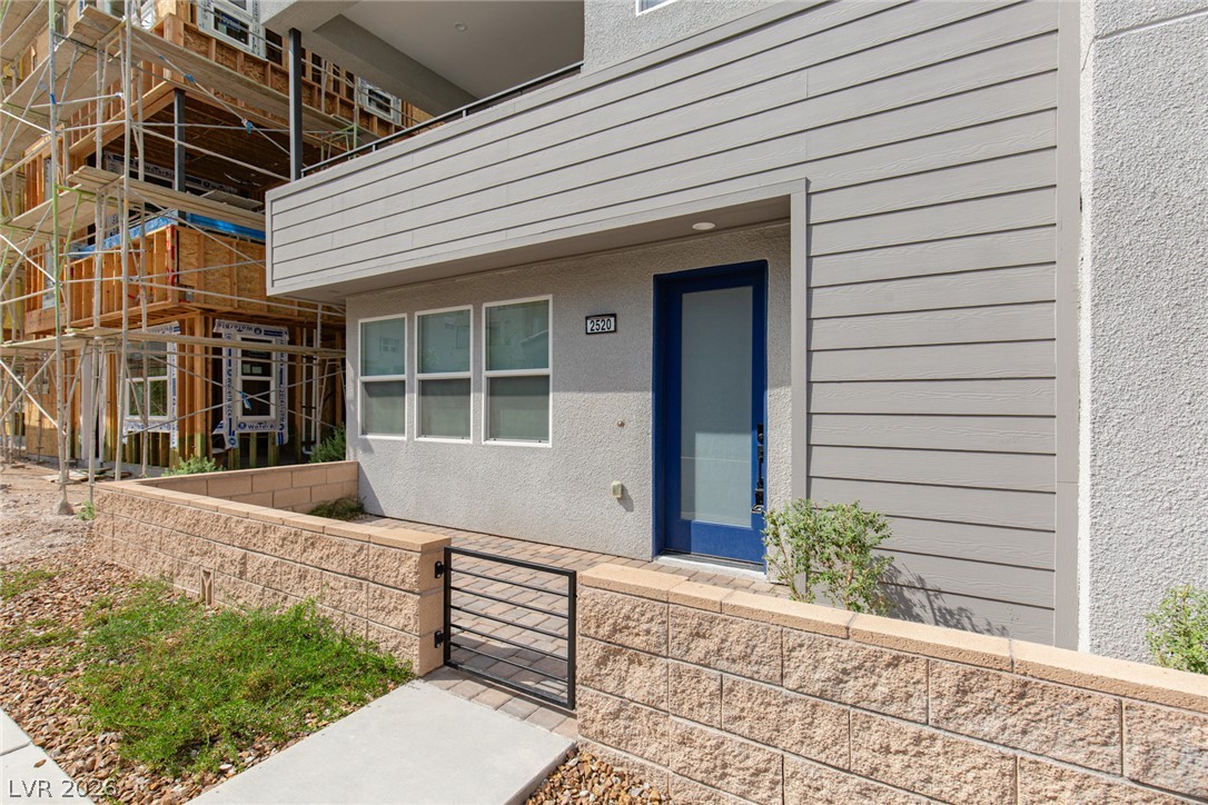 2520 Cracked Stone Street Property Photo 3