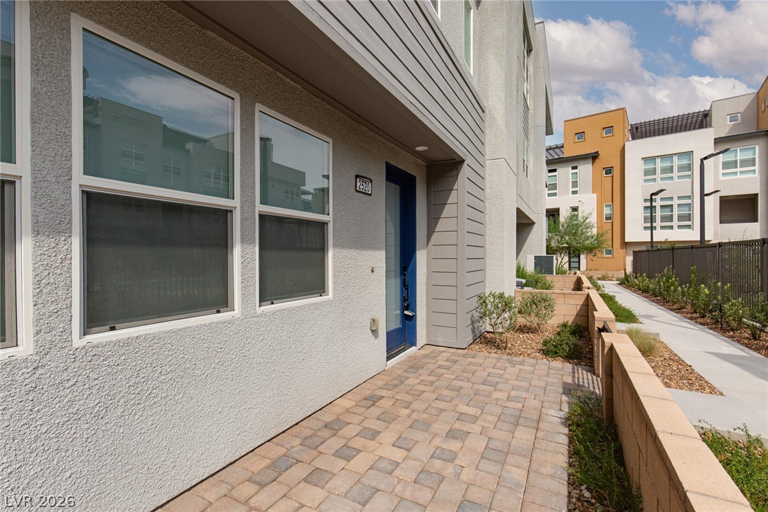2520 Cracked Stone Street Property Photo 5