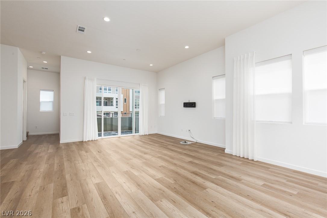 2520 Cracked Stone Street Property Photo 13