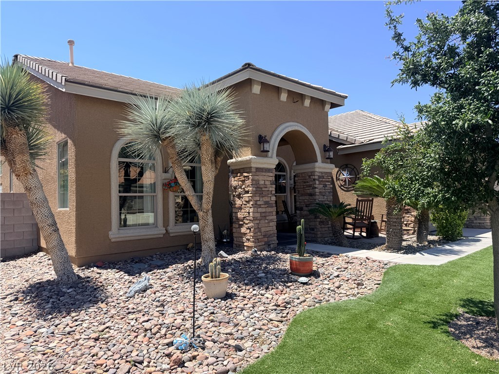 4937 Wayfaring Tree Avenue Property Photo 1