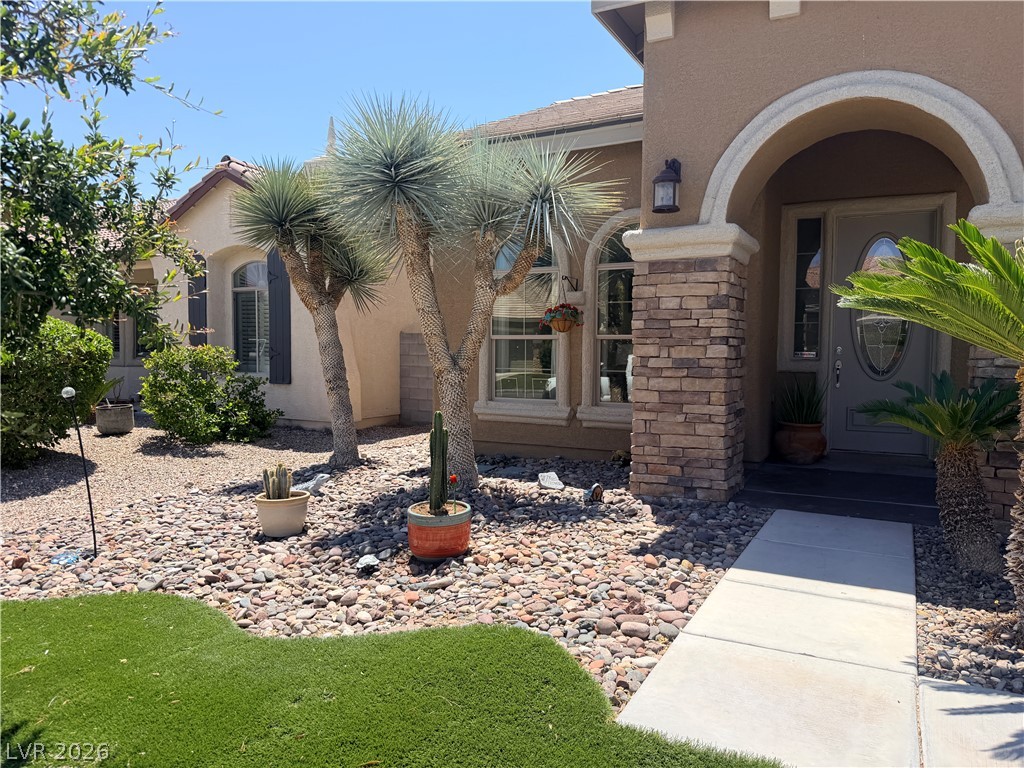 4937 Wayfaring Tree Avenue Property Photo 2