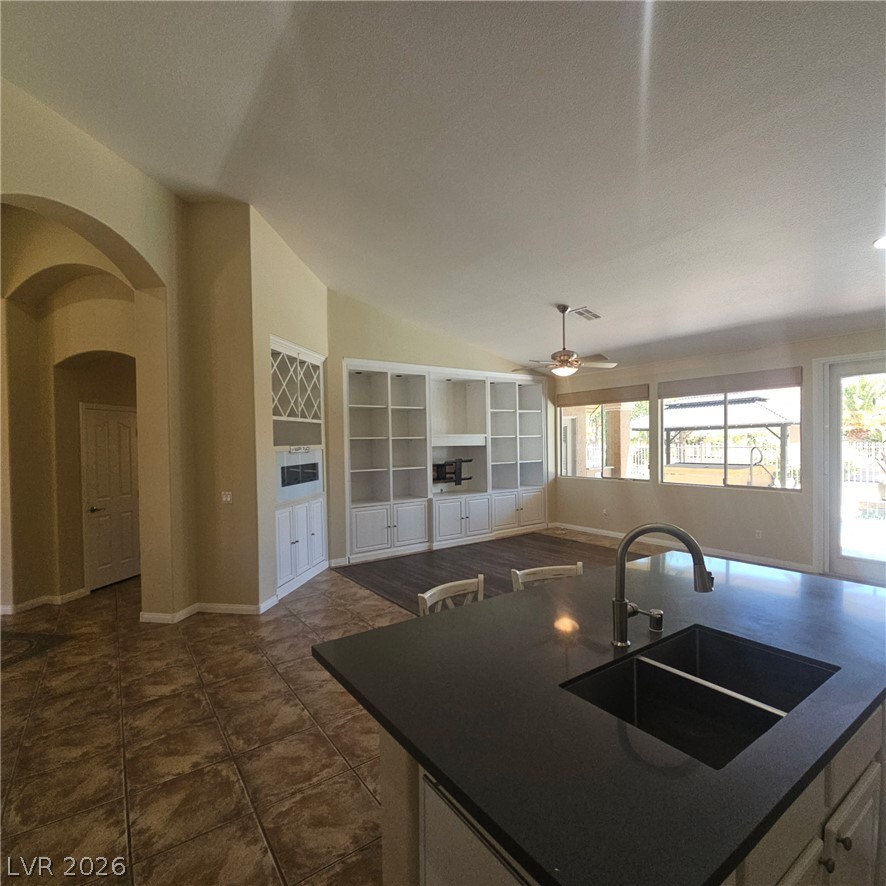 4937 Wayfaring Tree Avenue Property Photo 21