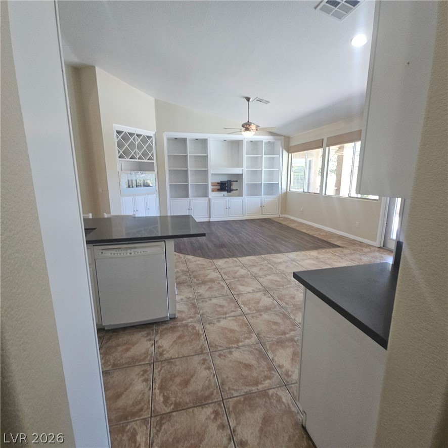 4937 Wayfaring Tree Avenue Property Photo 22