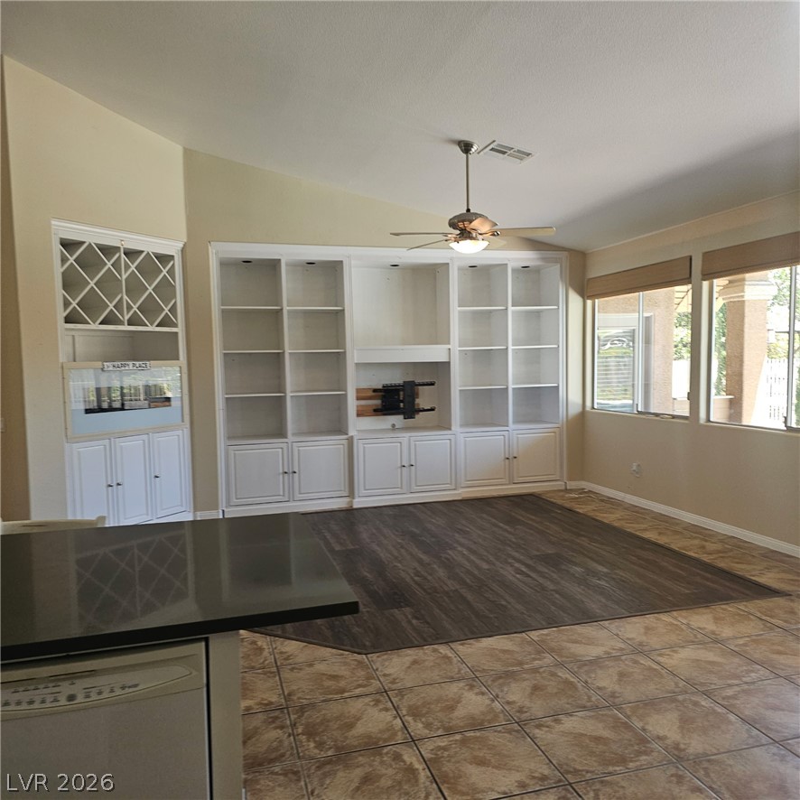 4937 Wayfaring Tree Avenue Property Photo 25