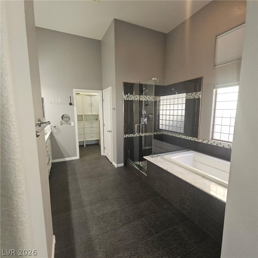 4937 Wayfaring Tree Avenue Property Photo 36