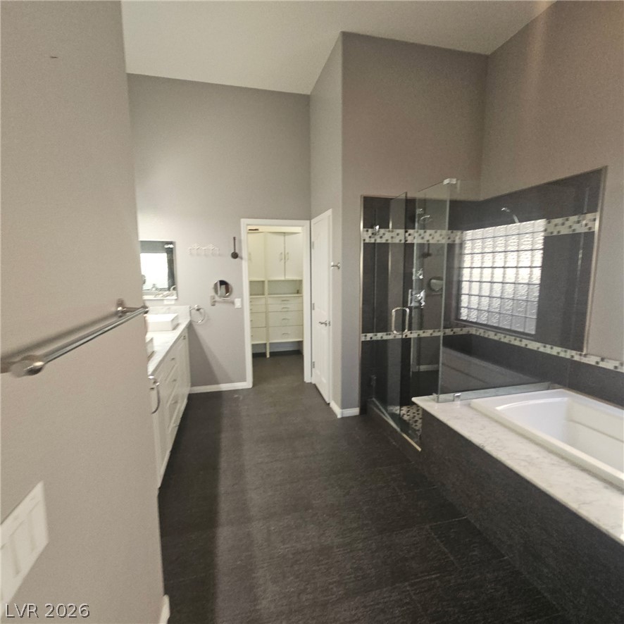 4937 Wayfaring Tree Avenue Property Photo 38