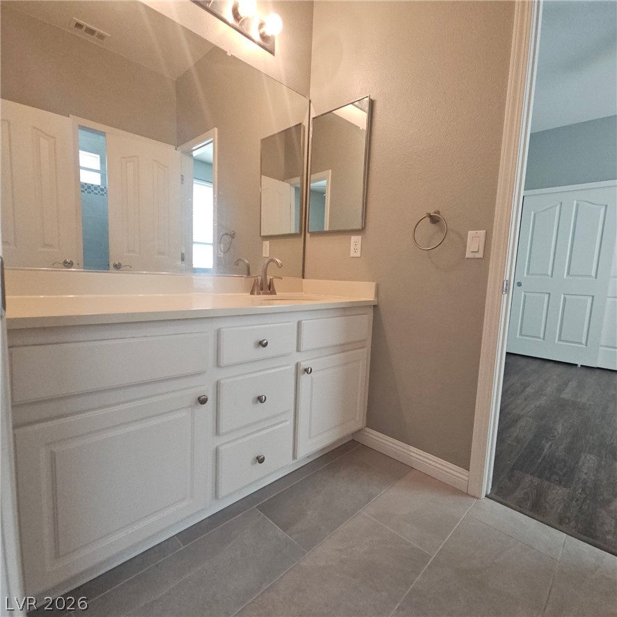 4937 Wayfaring Tree Avenue Property Photo 49