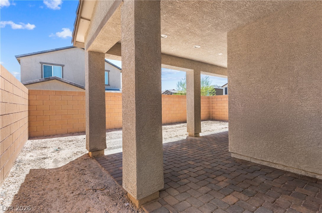 1049 Williamtown Avenue Property Photo 33