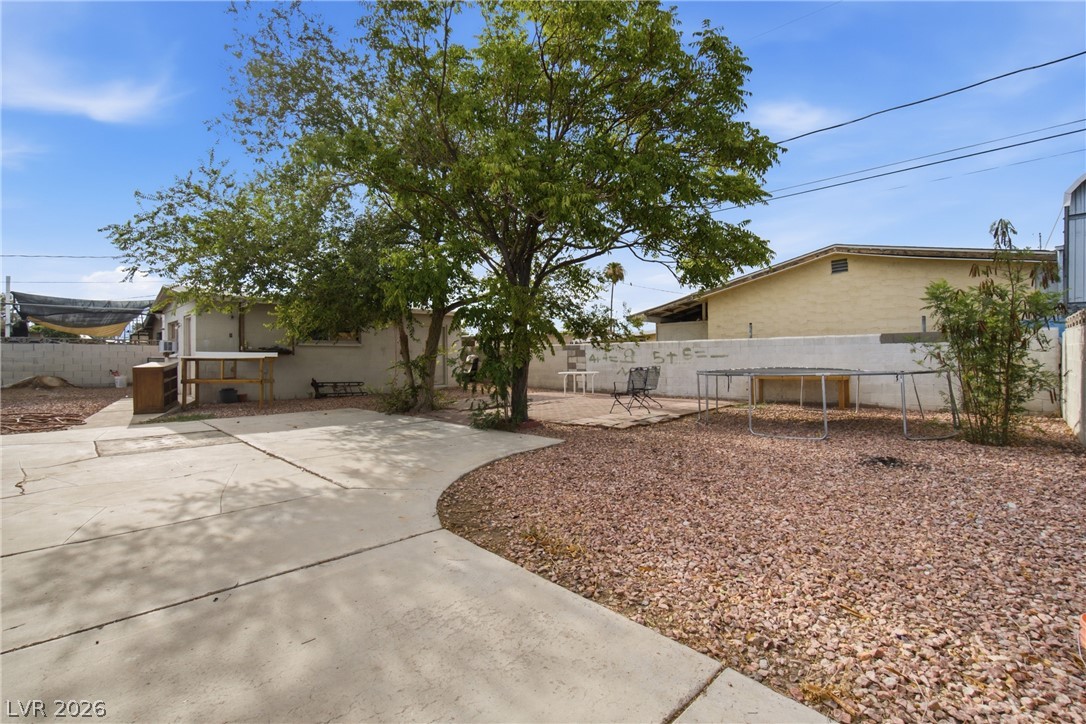 2740 Reynolds Avenue Property Photo 22