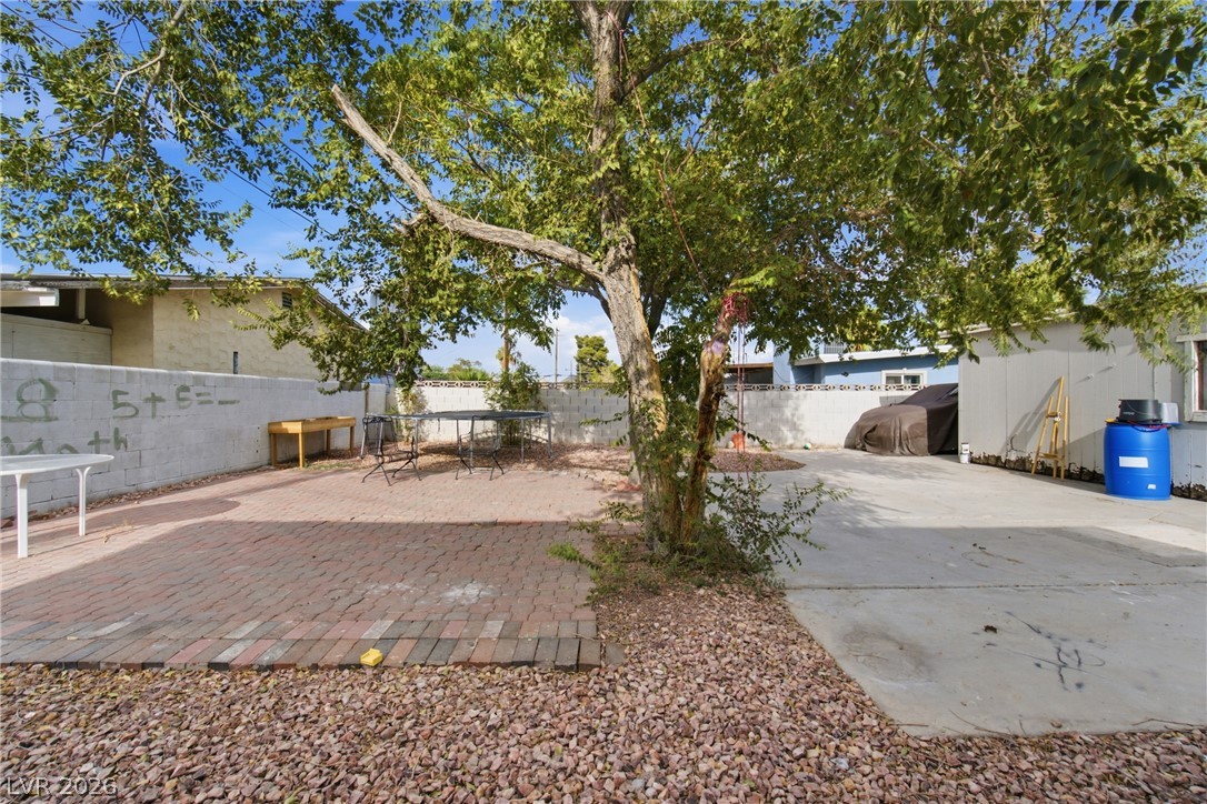 2740 Reynolds Avenue Property Photo 25