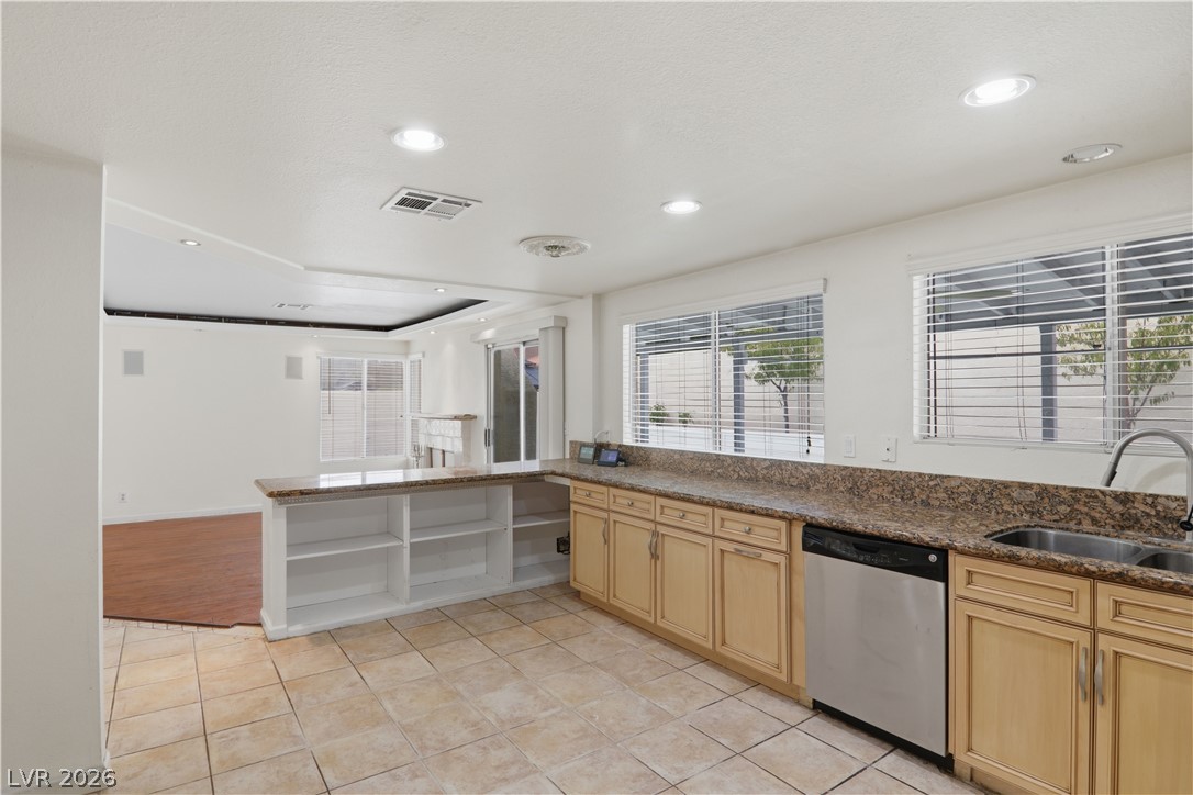 4727 Beaconsfield Street Property Photo 17