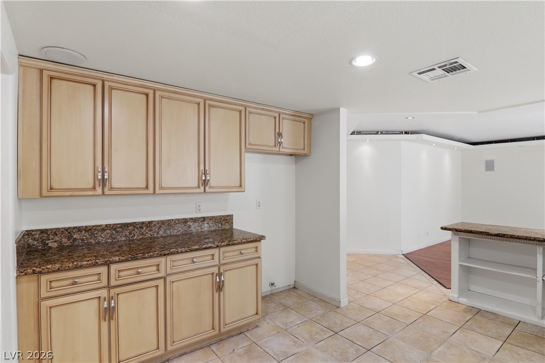 4727 Beaconsfield Street Property Photo 20