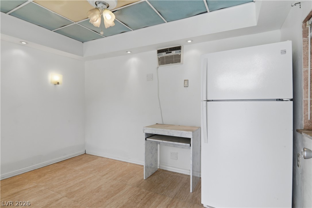 4727 Beaconsfield Street Property Photo 46