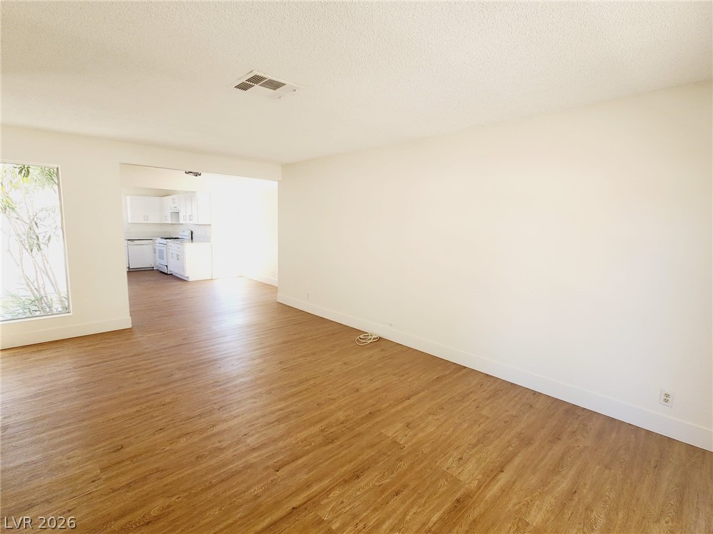 6232 Espinosa Avenue Property Photo 6