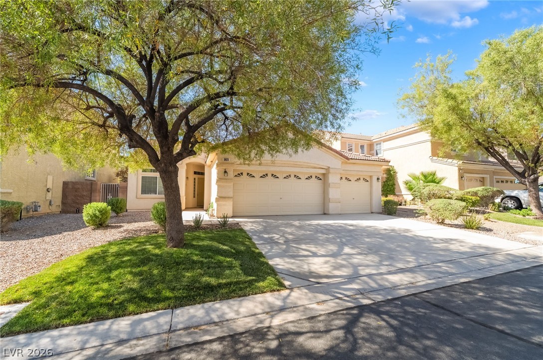 5823 Lazy Days Court Property Photo 4