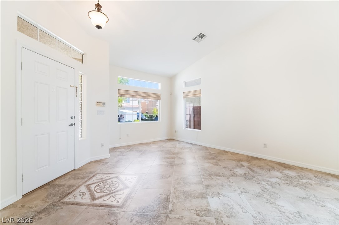 5823 Lazy Days Court Property Photo 7