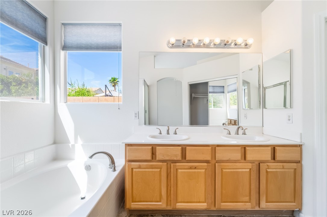 5823 Lazy Days Court Property Photo 26