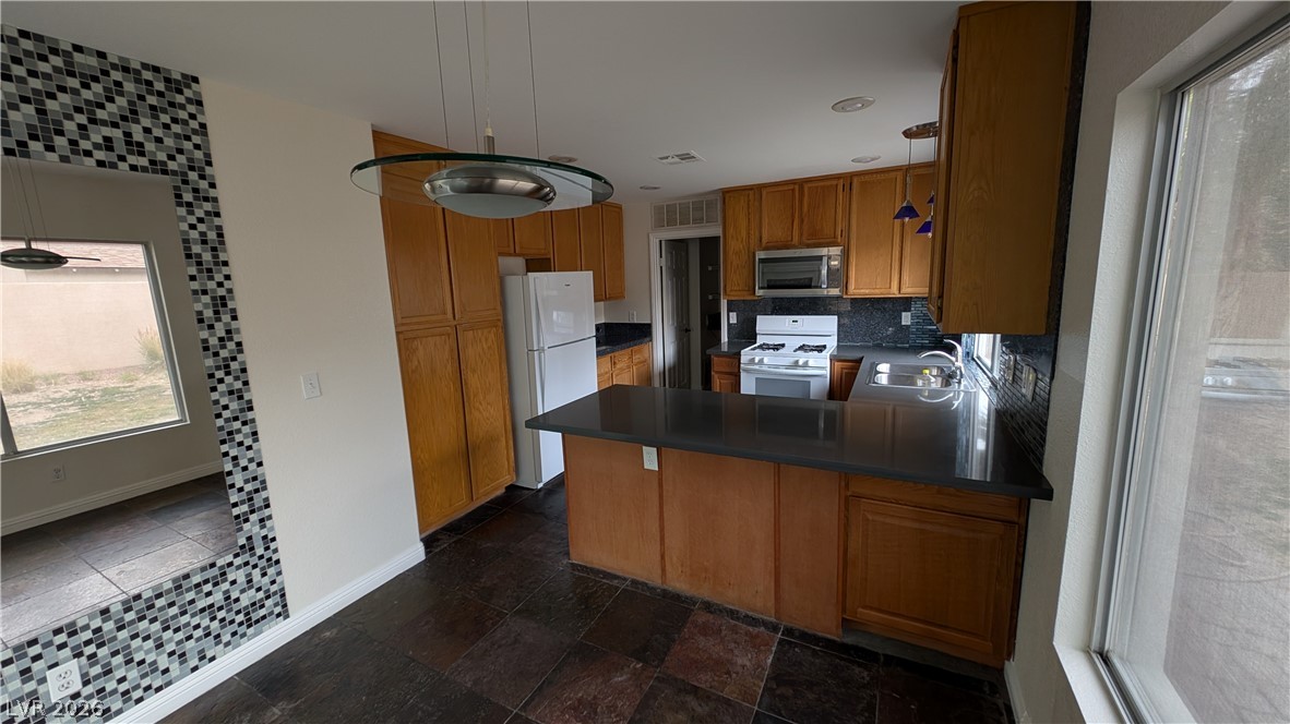 2670 Ridgewater Circle Property Photo 7
