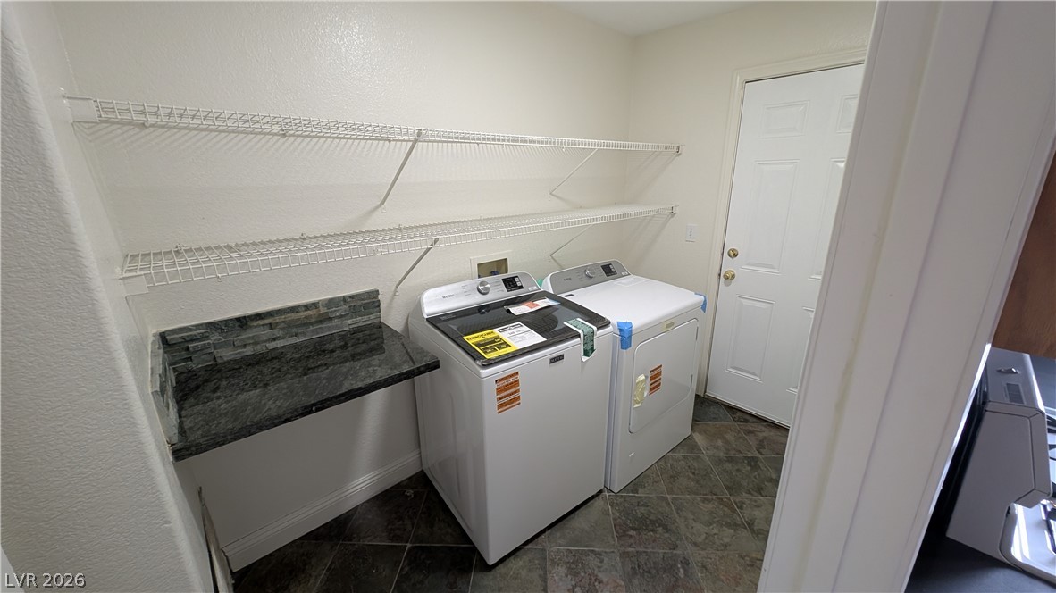 2670 Ridgewater Circle Property Photo 9