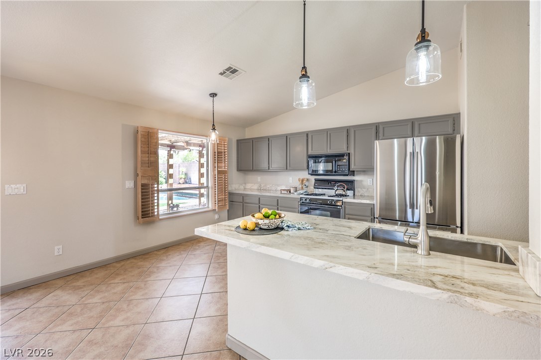 5011 Rio Colorado Circle Property Photo 12