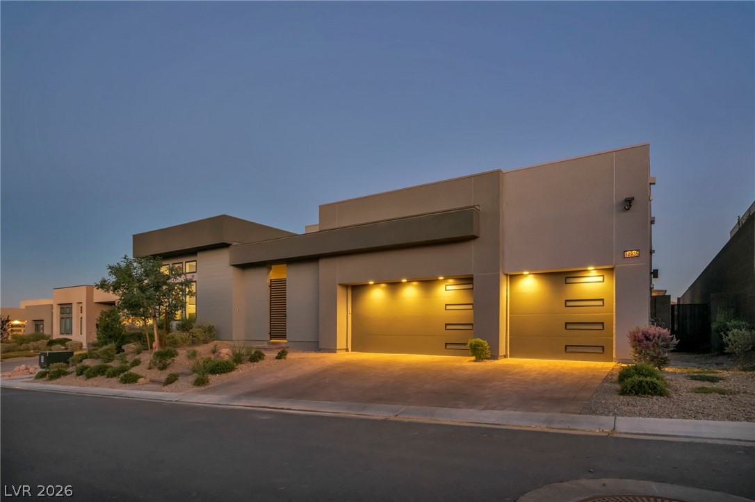 10935 Rossa Peak Avenue Property Photo 1