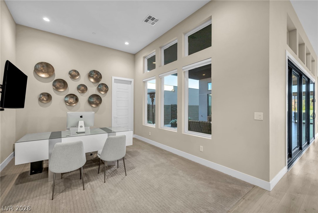 10935 Rossa Peak Avenue Property Photo 13