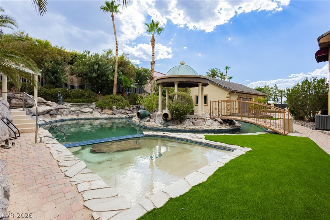 1101 Iolite Court Property Photo 13