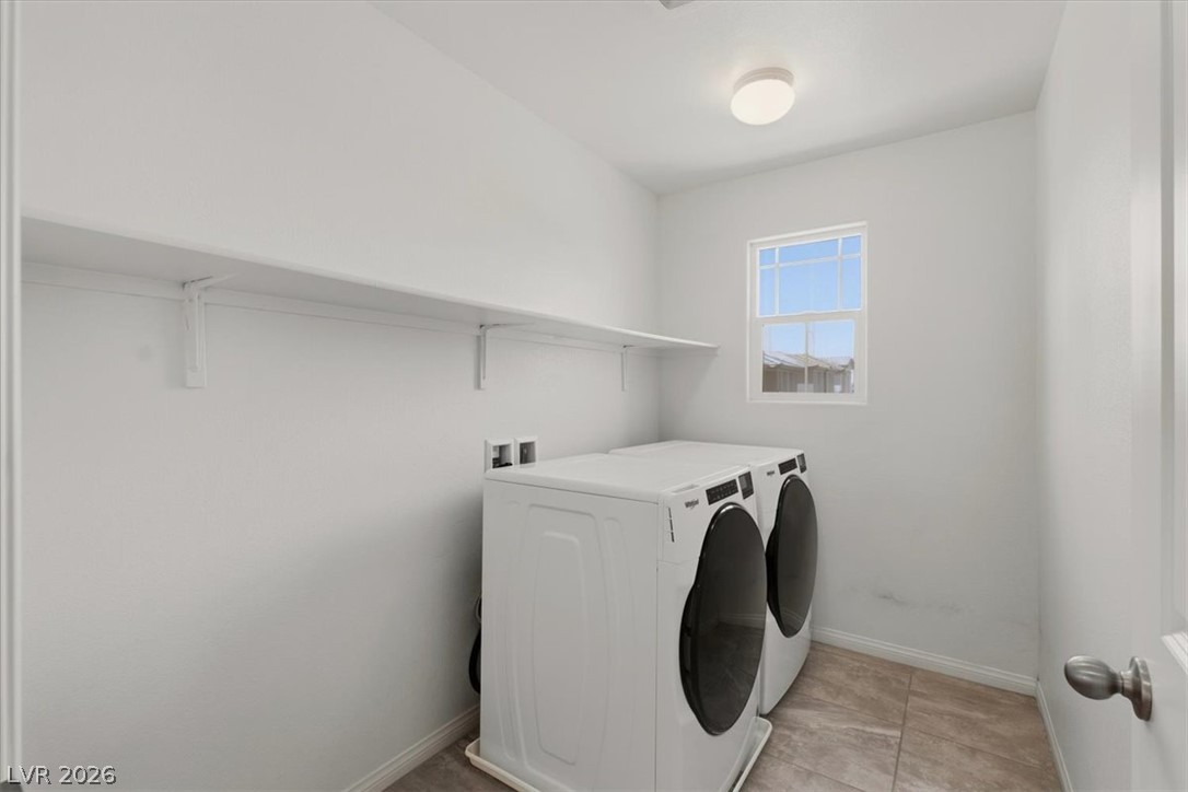 4423 Frias Falls Avenue Property Photo 19