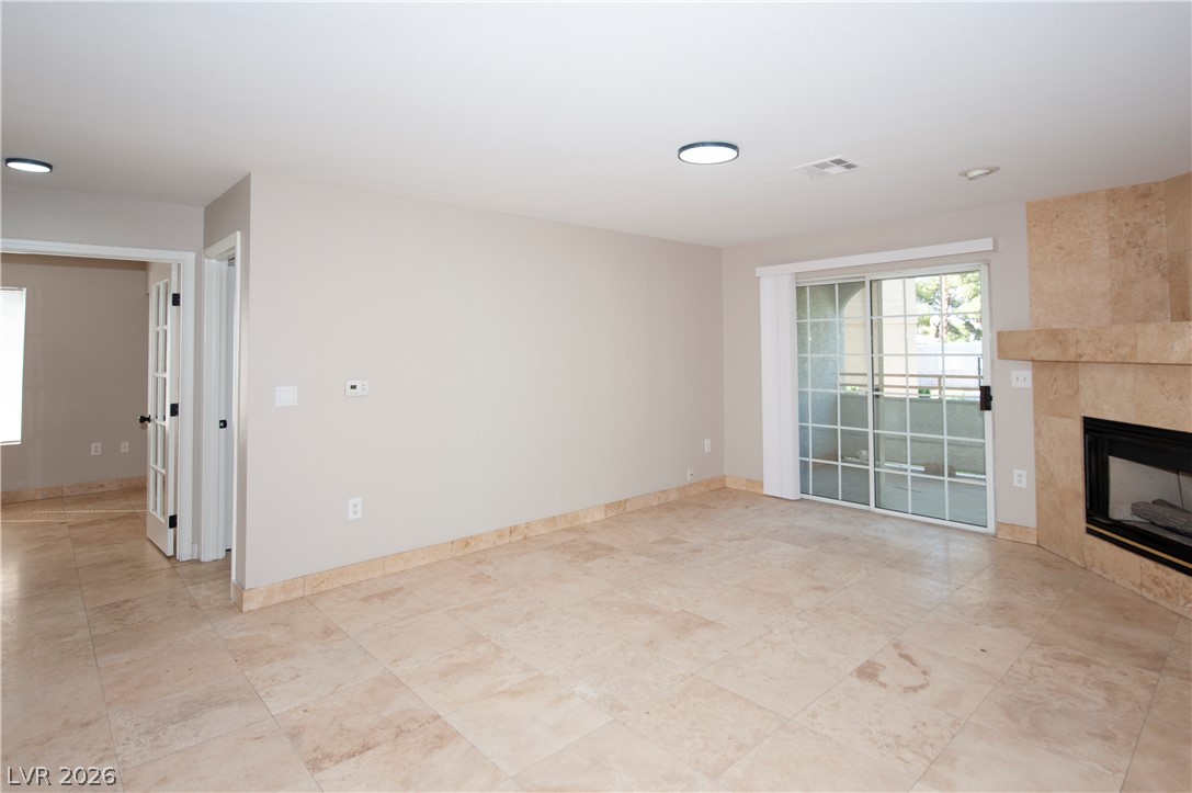 8452 Boseck Drive 187 Property Photo 7