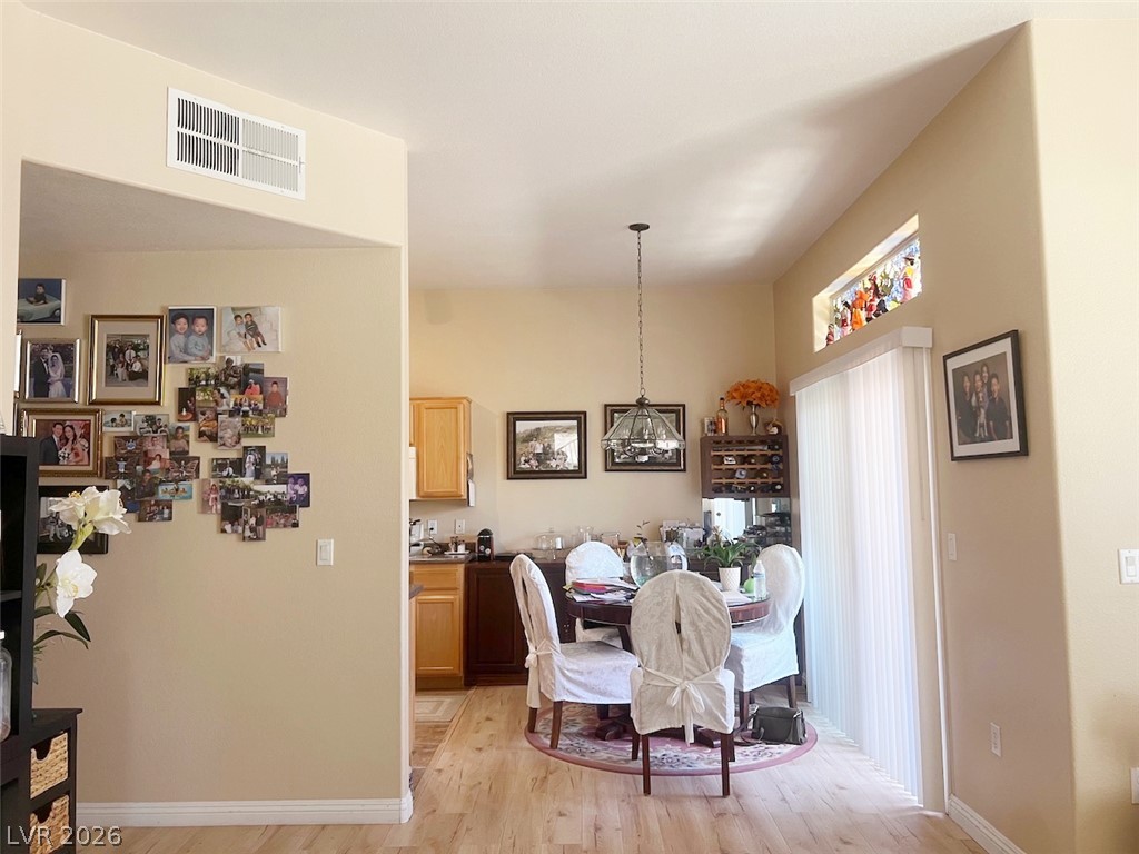 2305 West Horizon Ridge Parkway 1613 Property Photo 8