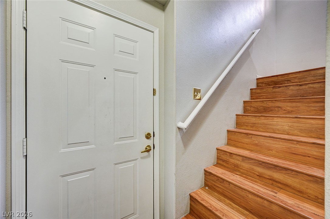 1604 Cardinal Bluff Drive 202 Property Photo 5