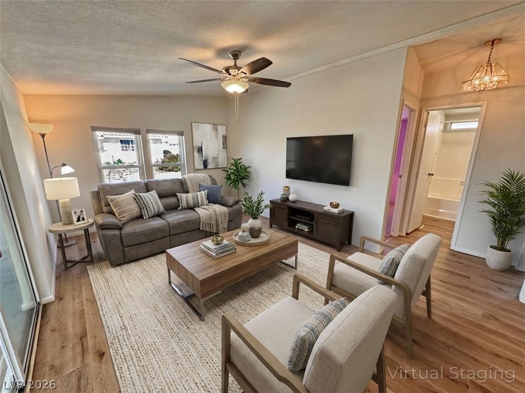 2860 South Rainbow Avenue Property Photo 13