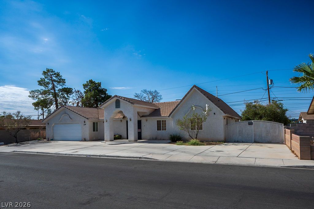4385 Welter Avenue Property Photo 2