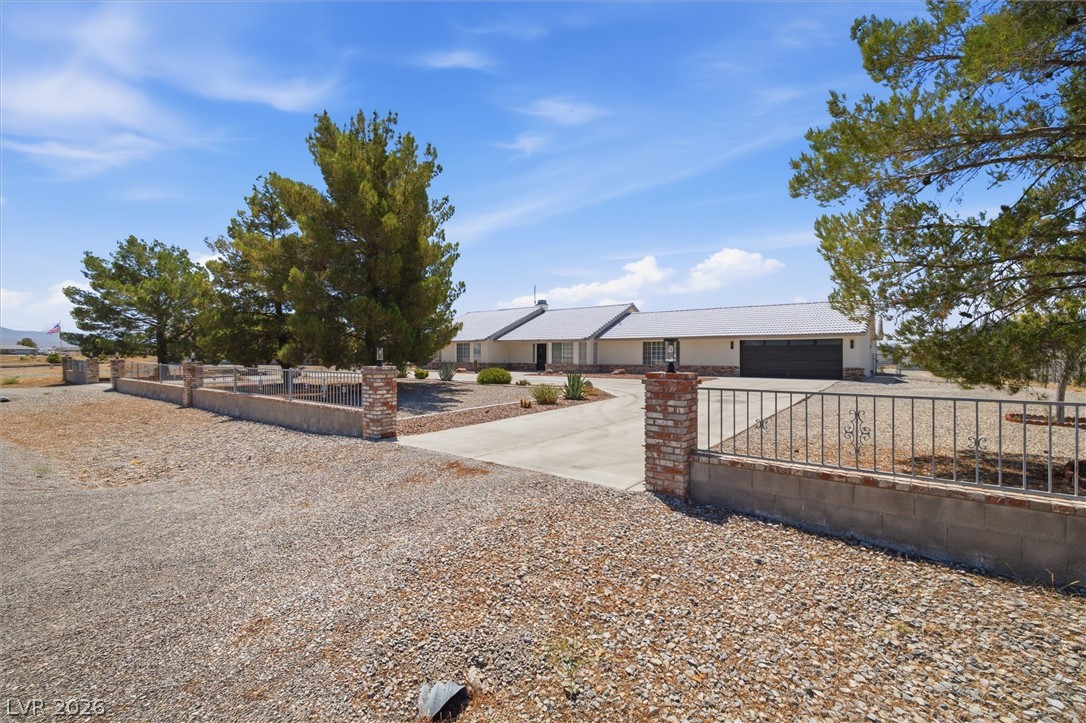 1801 Labrador Street Property Photo 2