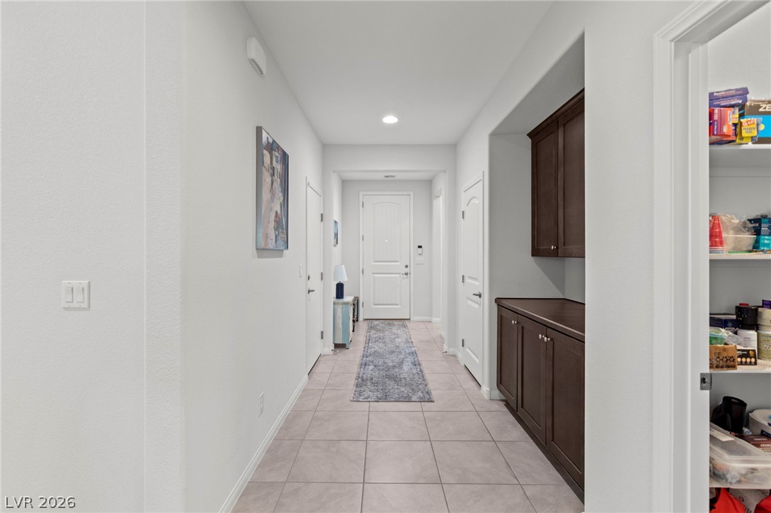 1410 Cattail Falls Street Property Photo 7
