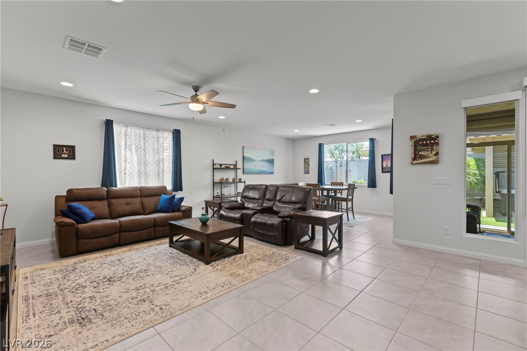 1410 Cattail Falls Street Property Photo 19