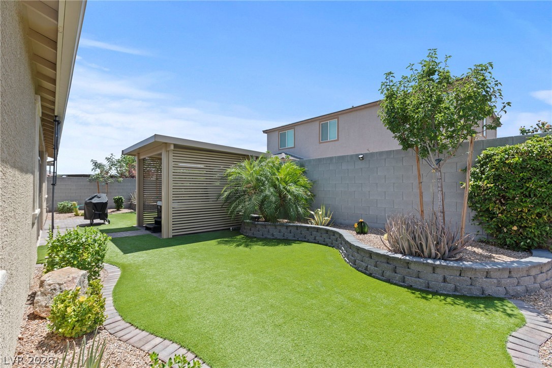 1410 Cattail Falls Street Property Photo 44