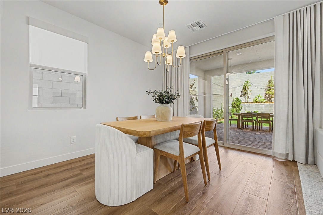 1575 Crested Eagle Street Property Photo 11