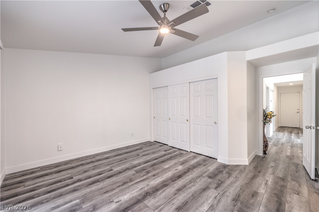 3869 Mapleview Court Property Photo 14