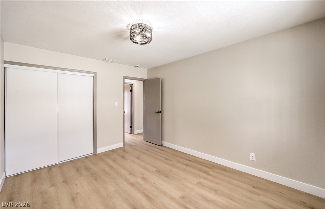 4060 East Harmon Avenue Property Photo 18