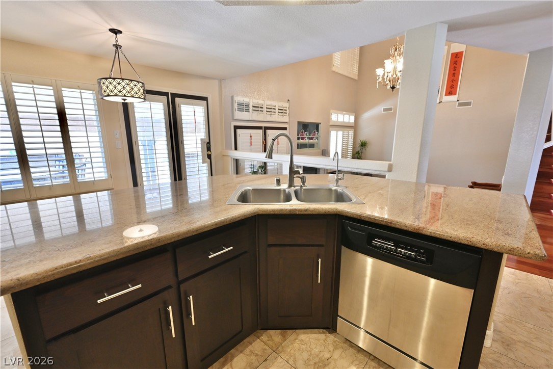 3755 Emerald Bay Circle Property Photo 18