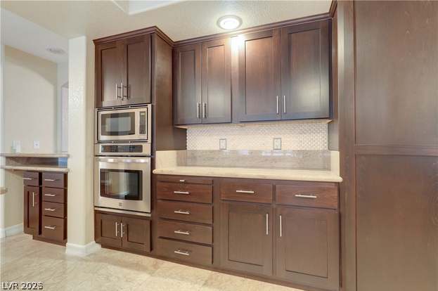 3755 Emerald Bay Circle Property Photo 20