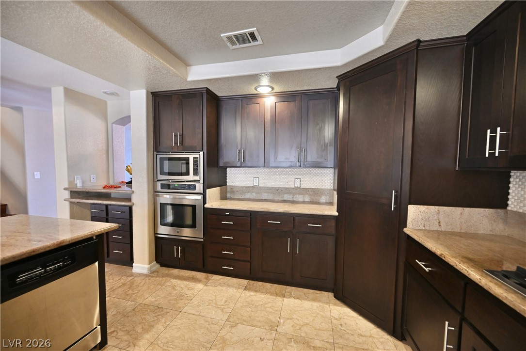 3755 Emerald Bay Circle Property Photo 21