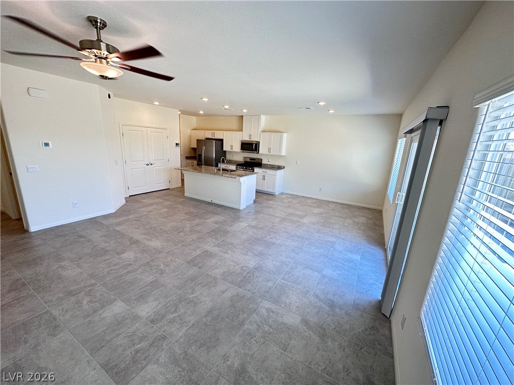 7731 Moore Creek Lane Property Photo 4