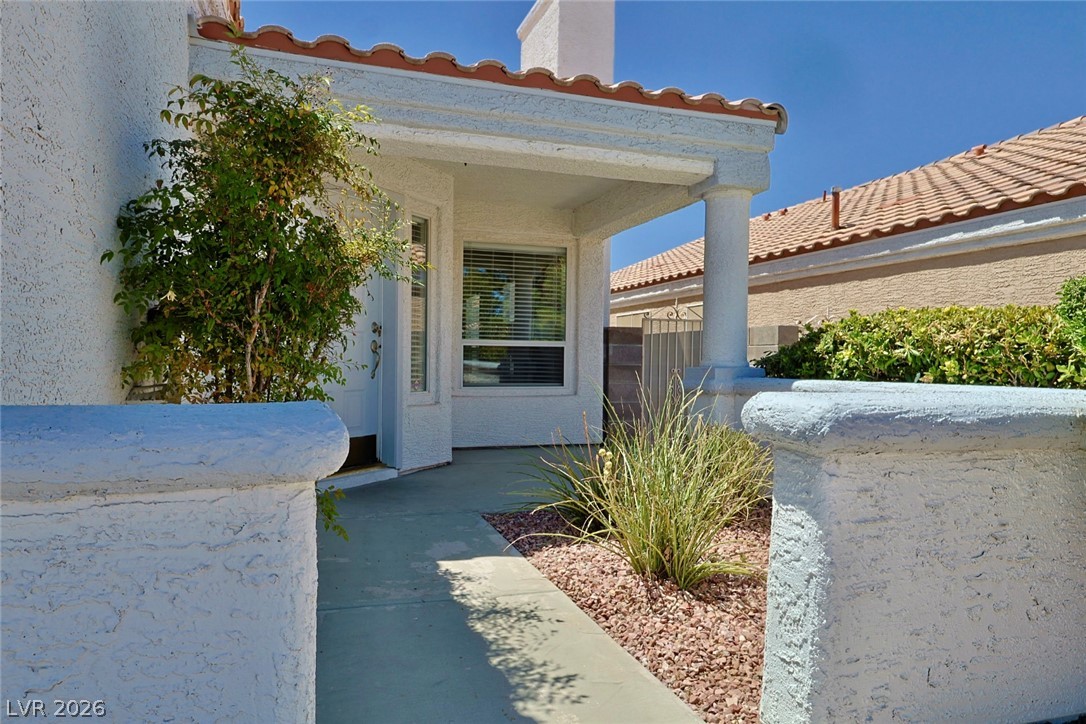 3229 Indian Moon Drive Property Photo 3